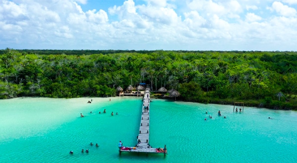Laguna Kaan Luum, una juya turquesa con un cenote en su interior. 2 kaan luum blog 3